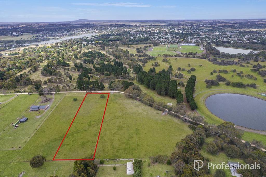 Lot 3/26-50 Kinnanes Rd, Hamilton, VIC 3300