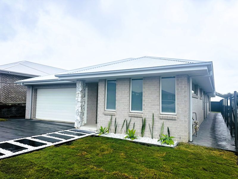 8 Akers St, Wyee, NSW 2259