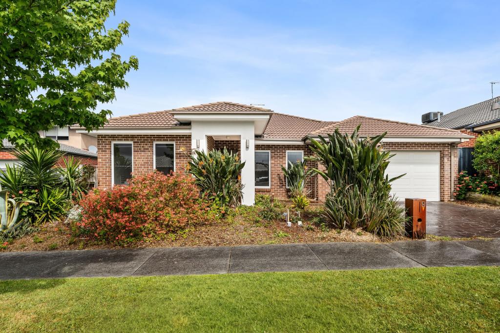 9 Ti Tree Cres, Officer, VIC 3809