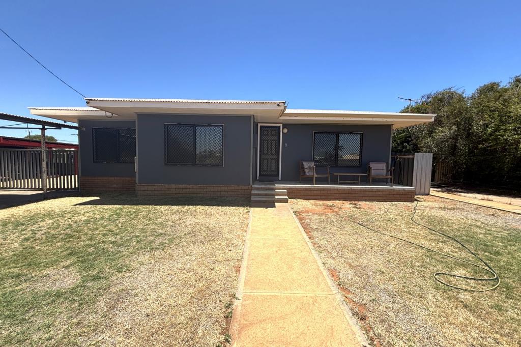 5 Kempton Way, East Carnarvon, WA 6701