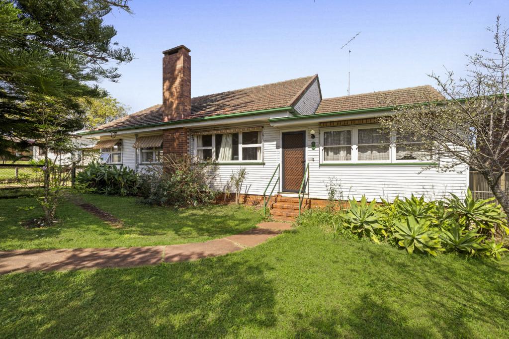 8 Gipps St, Drayton, QLD 4350