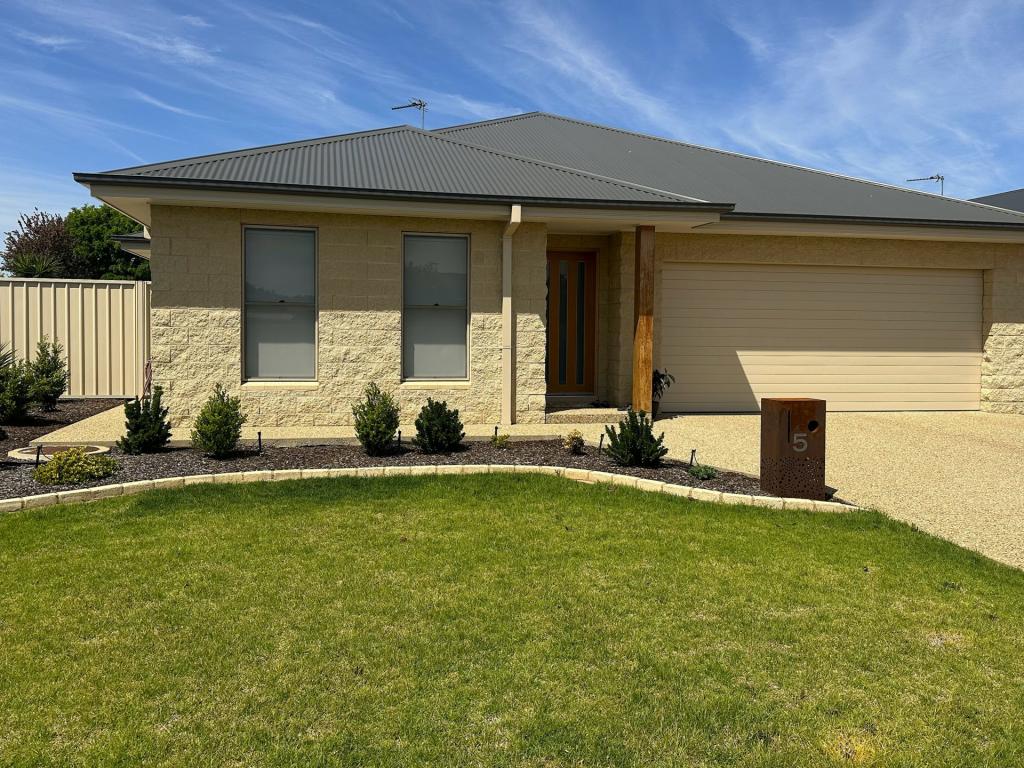 5 VERRI ST, GRIFFITH, NSW 2680