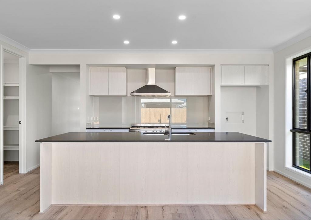 9 Langford St, Banya, QLD 4551