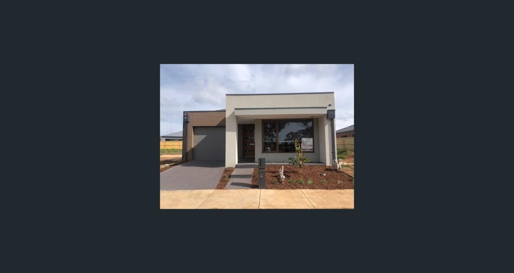 18 Waterbird Cct, Weir Views, VIC 3338