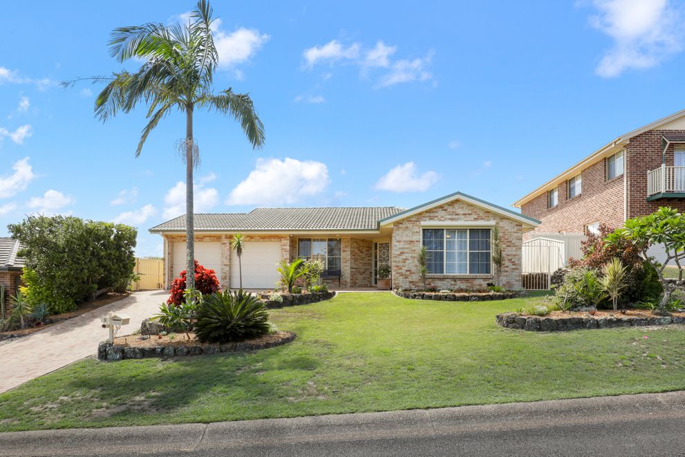 9 Snapper Cl, Corlette, NSW 2315