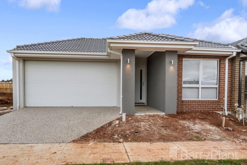 3 Miandad St, Rockbank, VIC 3335