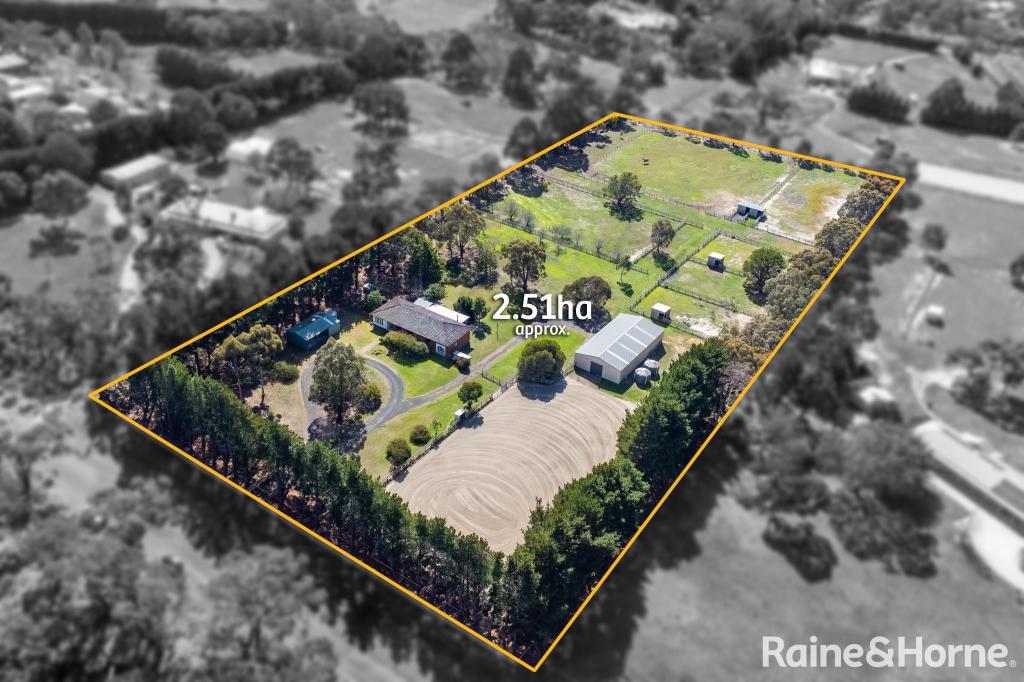 156 Sandy Creek Rd, Riddells Creek, VIC 3431