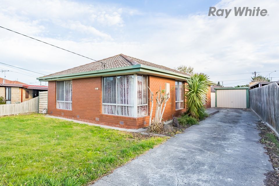 13 Clover Ave, St Albans, VIC 3021