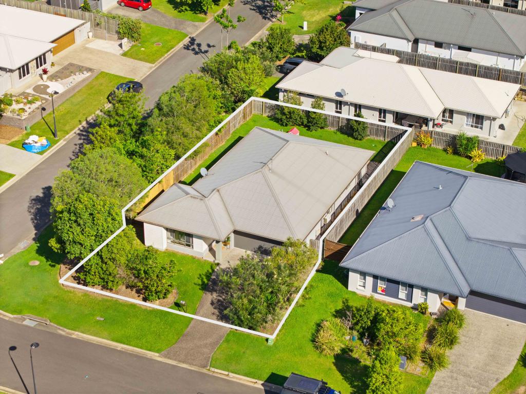 38 Valley Mist Pl, Maudsland, QLD 4210