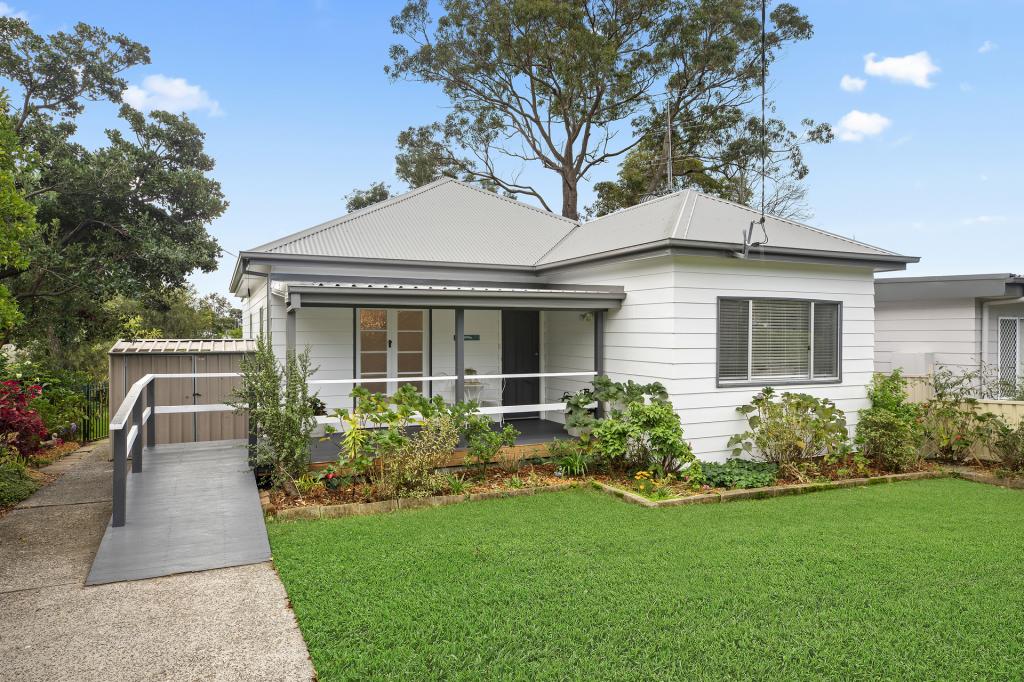 14 Campbell Pde, Mannering Park, NSW 2259