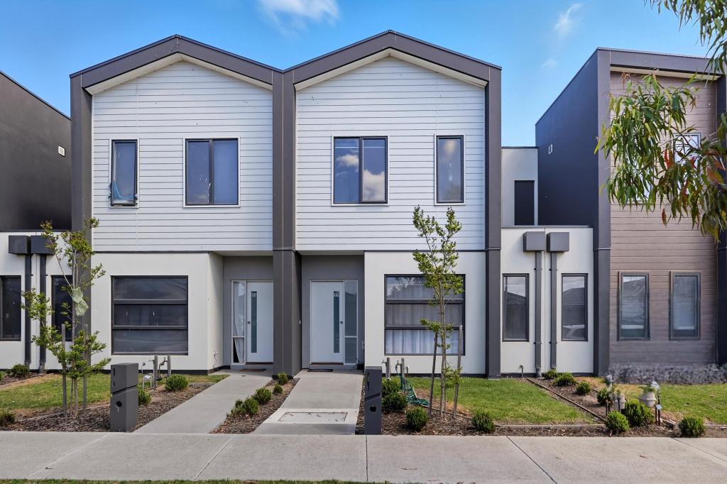 17 Gallaxus Ave, Wyndham Vale, VIC 3024