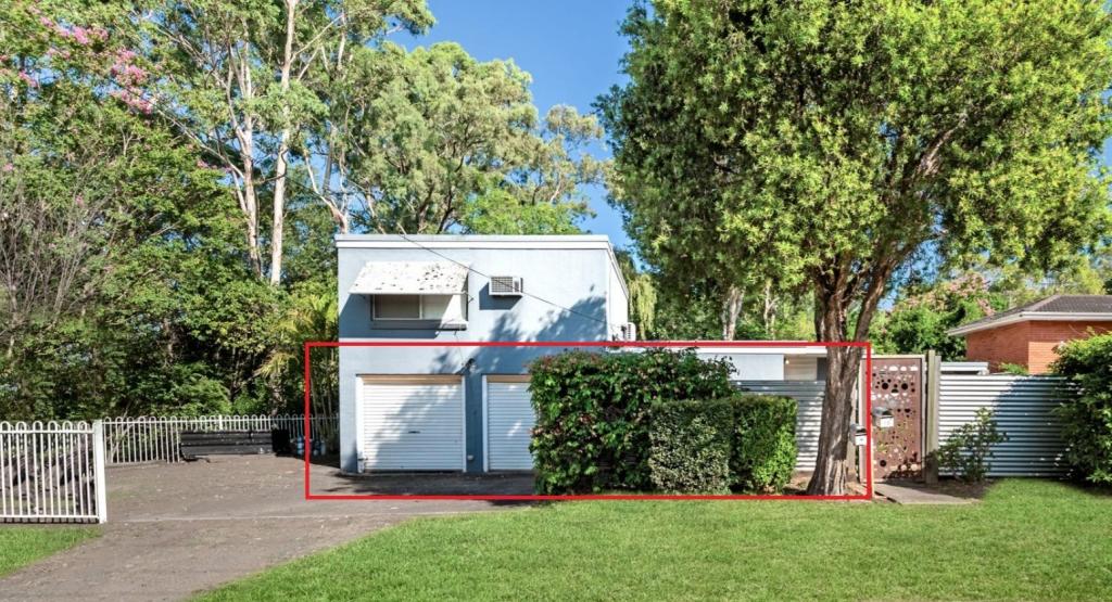 18 Raymond Ave, Campbelltown, NSW 2560