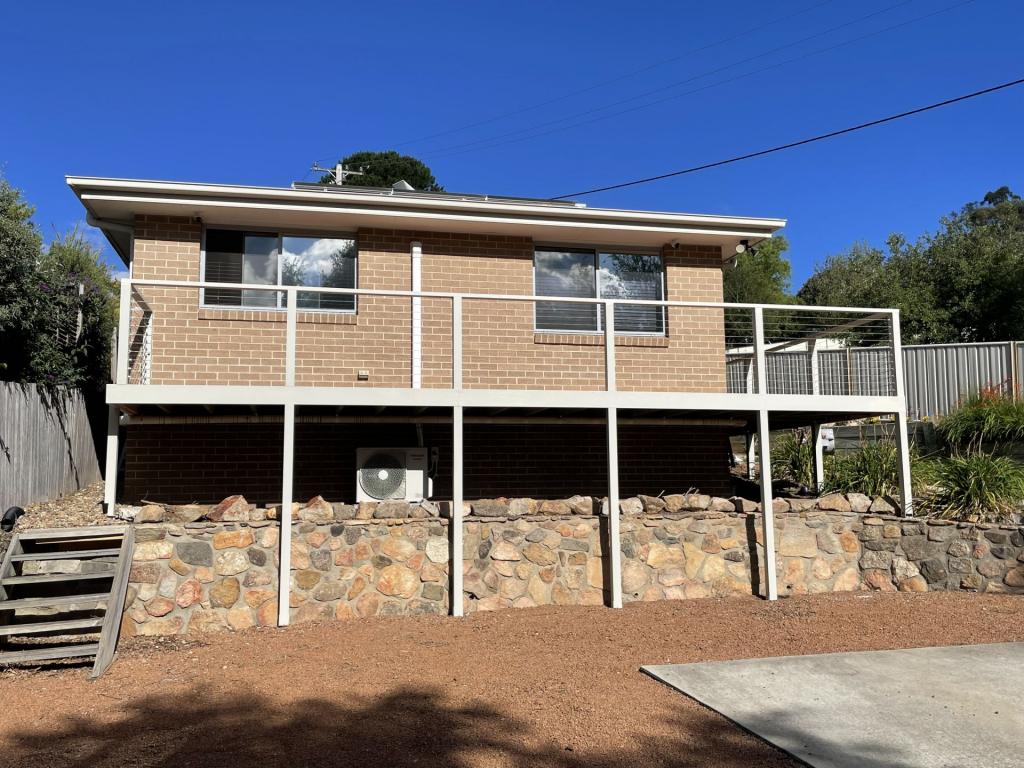 1 Wilga St, Captains Flat, NSW 2623