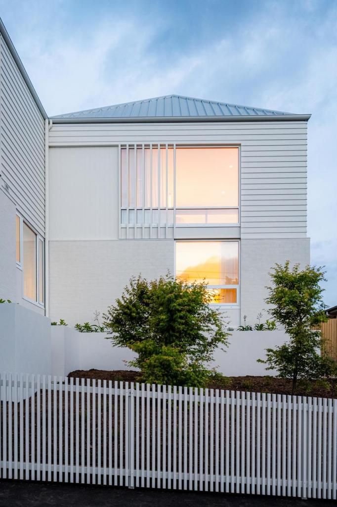 2/5 Alexander St, Sandy Bay, TAS 7005