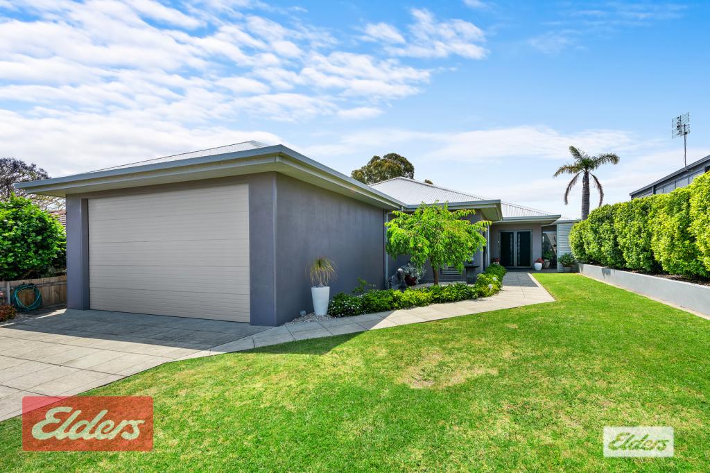 106 Capes Rd, Lakes Entrance, VIC 3909