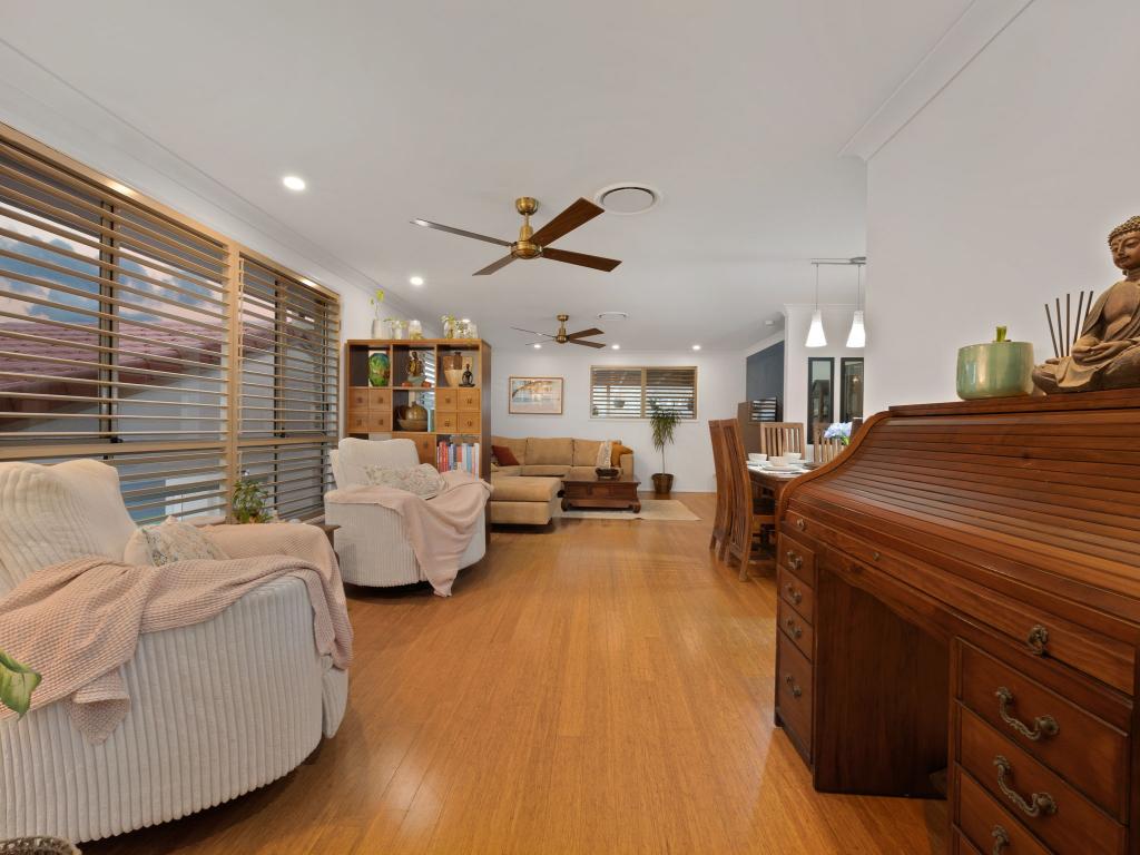 12 Zinnea St, Elanora, QLD 4221