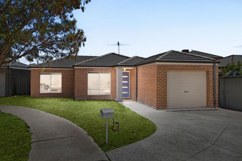 4 Poplar Cl, Melton, VIC 3337