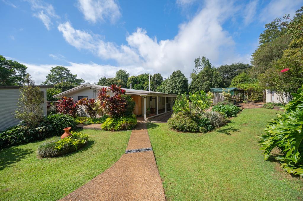 135 MALENY-STANLEY RIVER RD, MALENY, QLD 4552