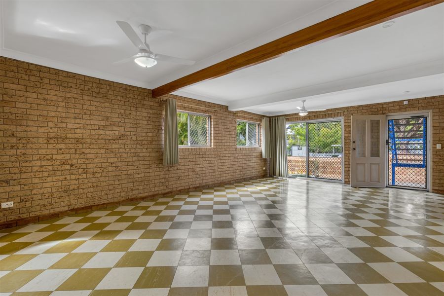 76a Armstrong Rd, Cannon Hill, QLD 4170