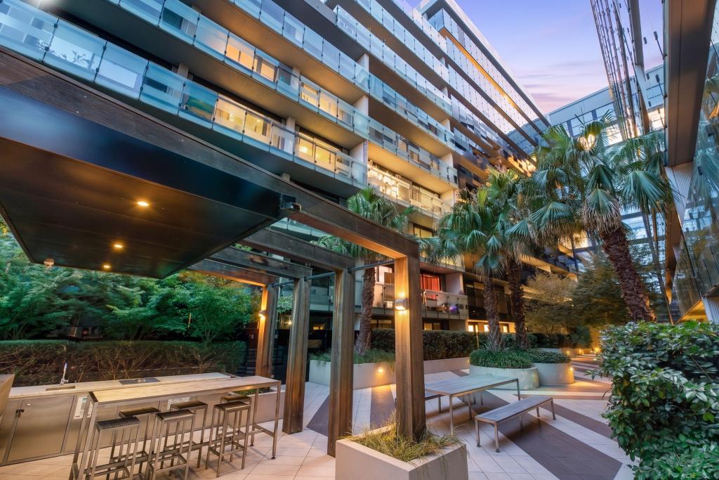 1010/20 SHAMROCK ST, ABBOTSFORD, VIC 3067