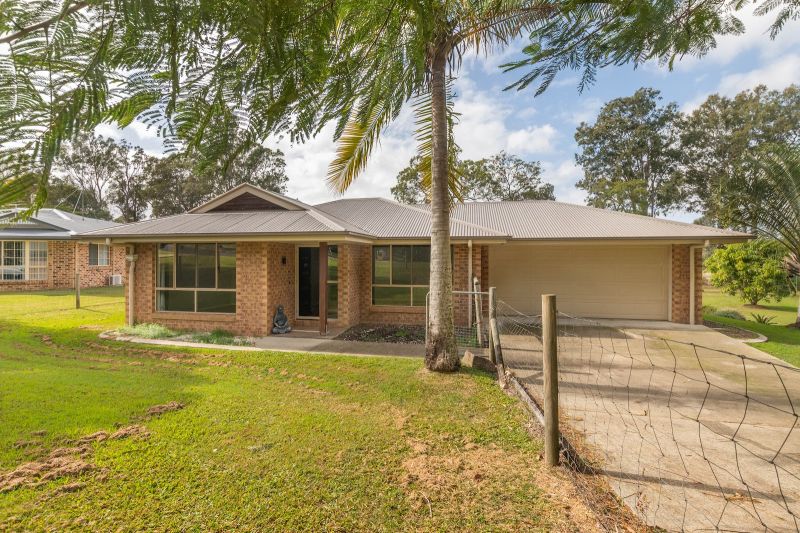 10 Coventry Ct, Southside, QLD 4570