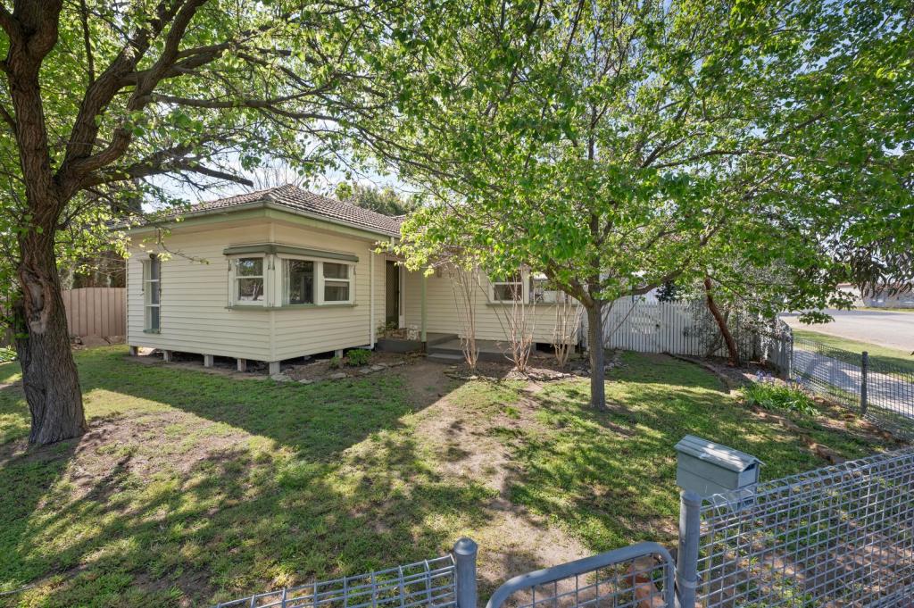 77 Clarke St, Benalla, VIC 3672