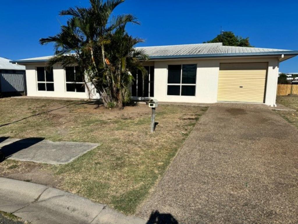 23 Hillview Pl, Bowen, QLD 4805