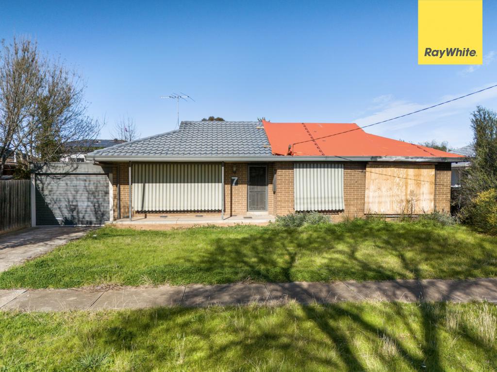 7 Charles Ct, Melton South, VIC 3338