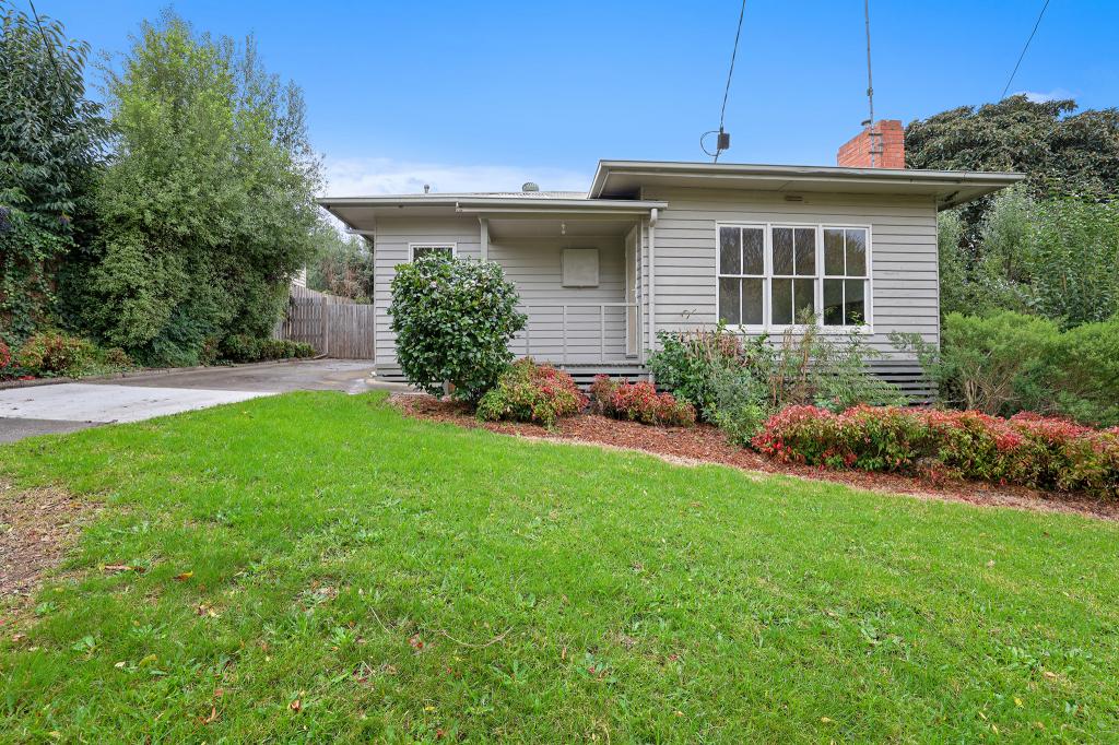 2 Pioneer St, Warragul, VIC 3820