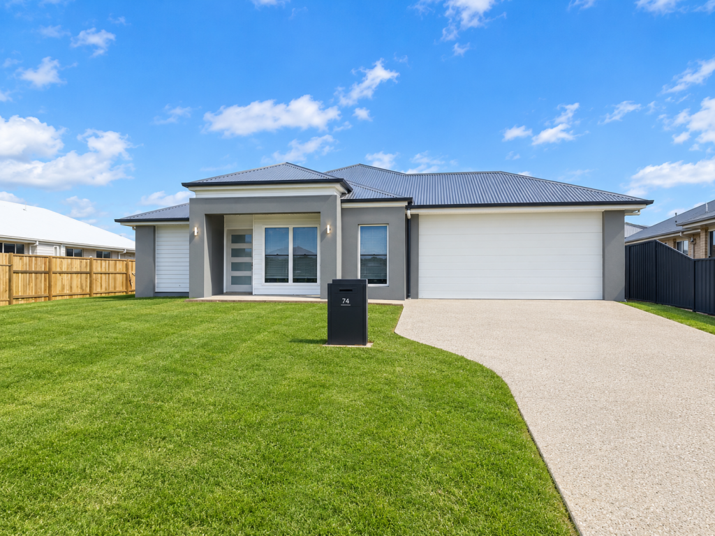 74 Stanley St, Pittsworth, QLD 4356