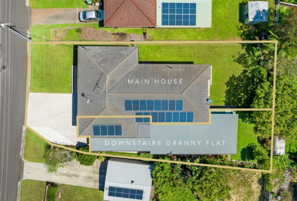 2/6 VAUGHAN AVE, MAROOCHYDORE, QLD 4558