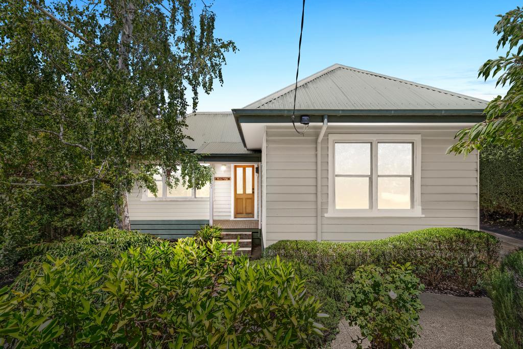 5 Clement Cres, Croydon, VIC 3136
