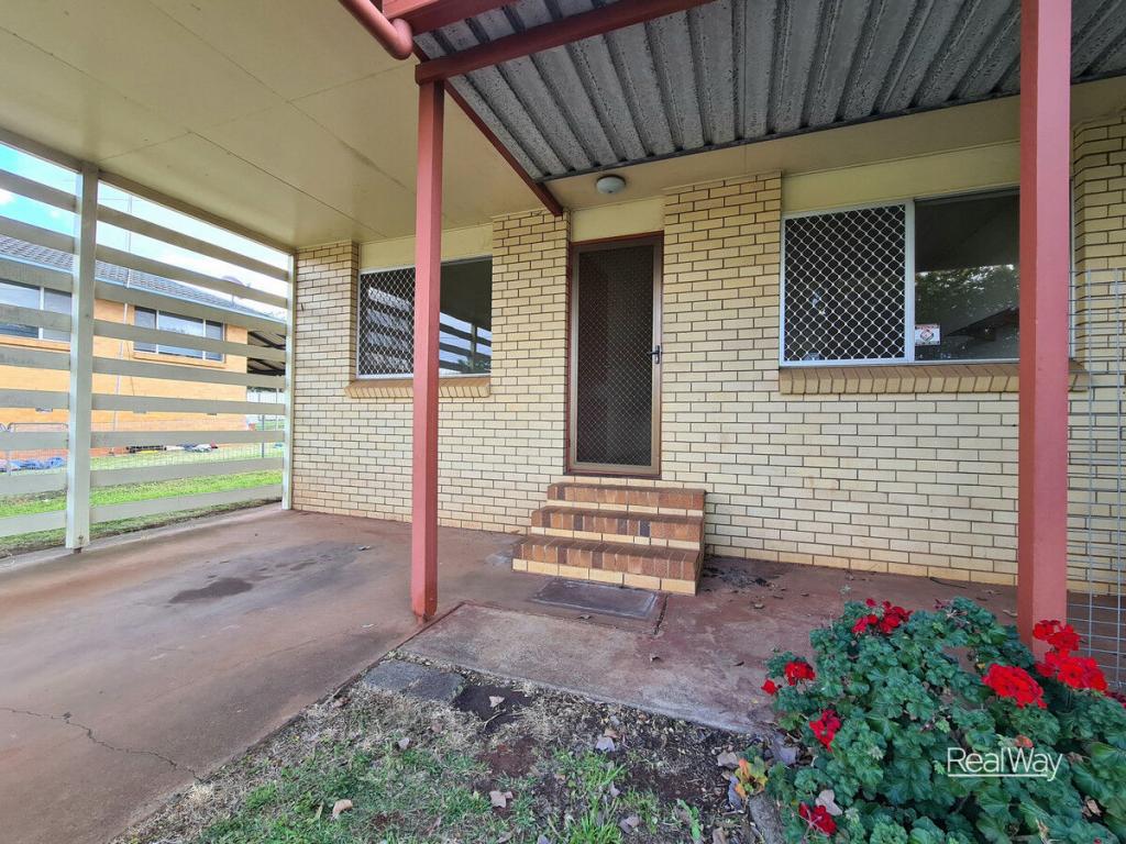 2/63 Noll St, Kearneys Spring, QLD 4350