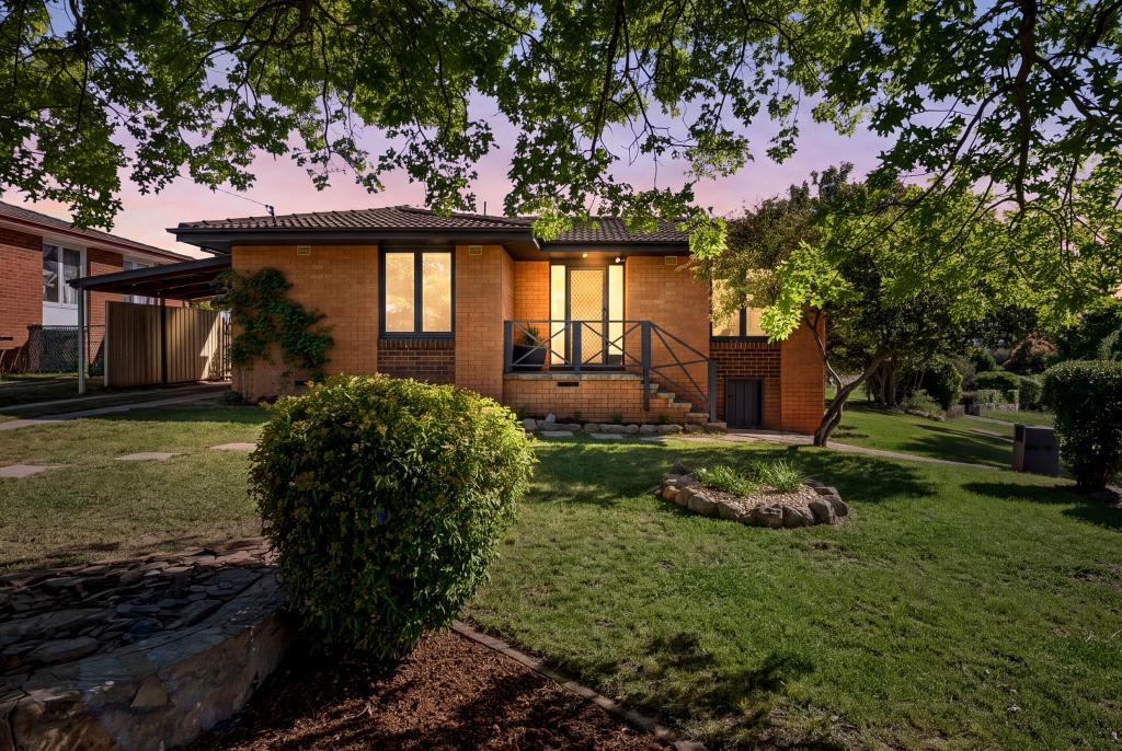31 Waratah St, Karabar, NSW 2620