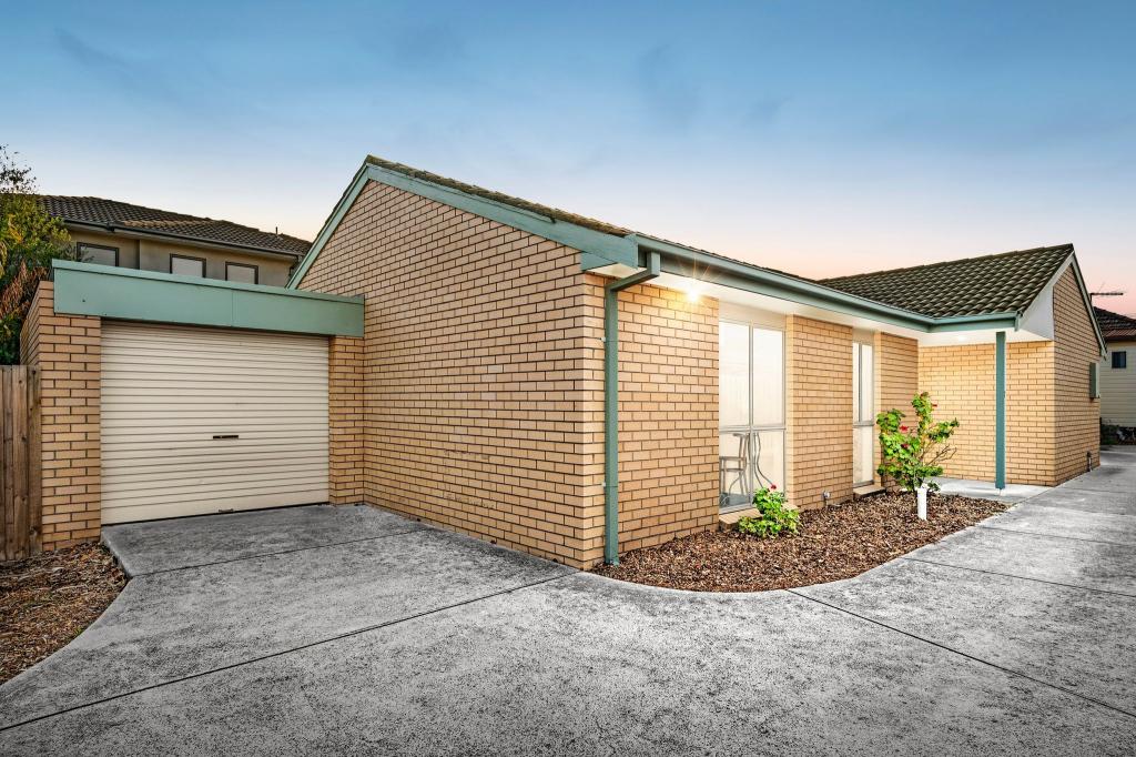 2/18 Manoon Rd, Clayton South, VIC 3169