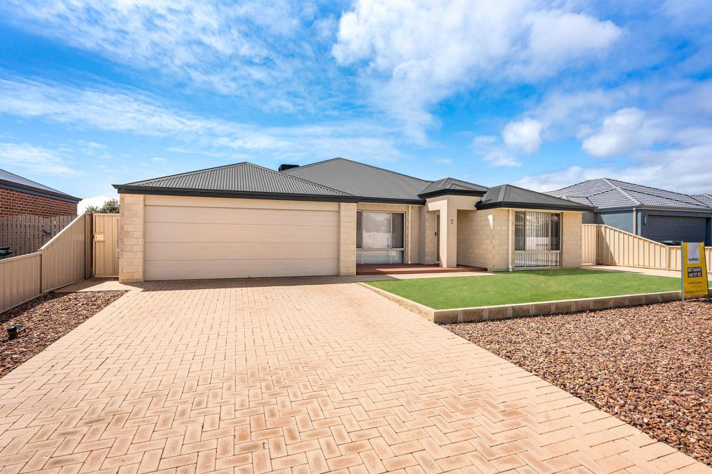 7 Periwinkle St, Drummond Cove, WA 6532