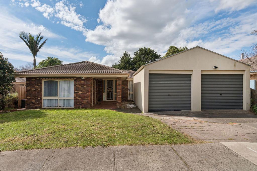 17 Bush Ct, Langwarrin, VIC 3910