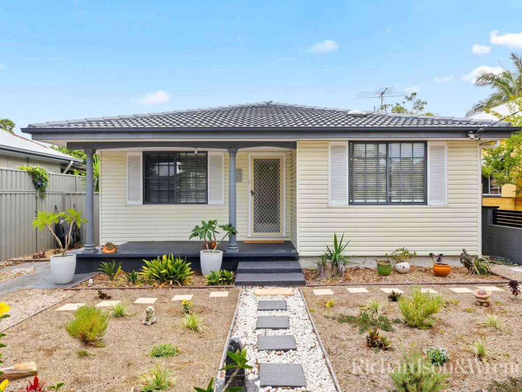 41 BRITANNIA ST, UMINA BEACH, NSW 2257