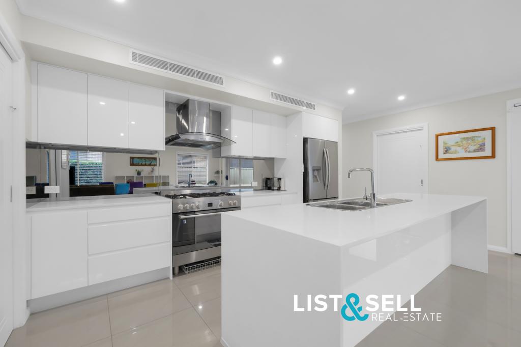 17 Lowan St, Spring Farm, NSW 2570