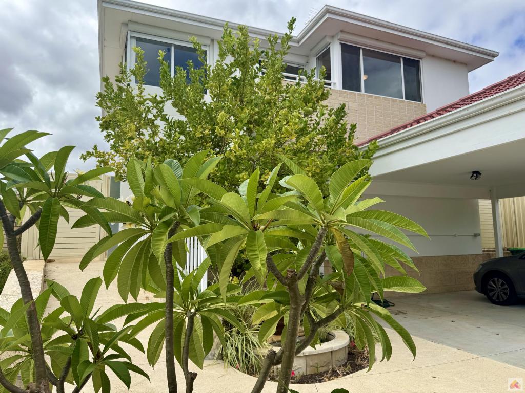 8 Willis Rd, Beaconsfield, WA 6162