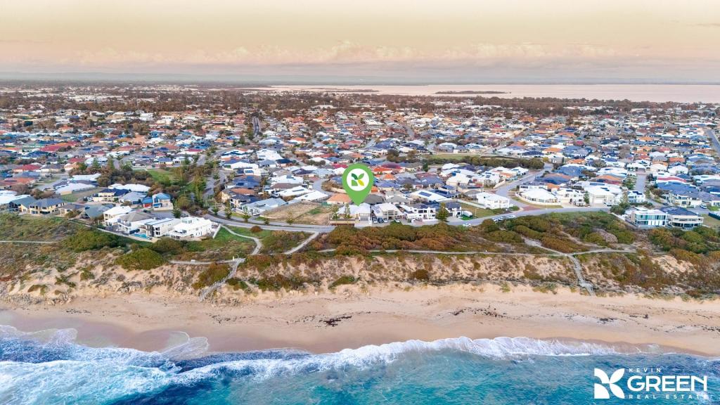 52 Boardwalk Bvd, Halls Head, WA 6210