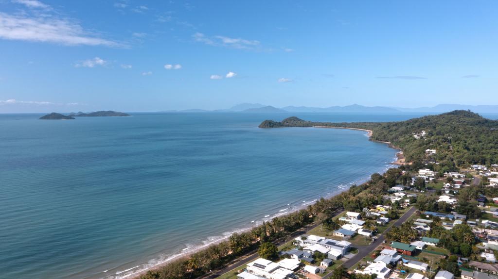 30 Wall St, South Mission Beach, QLD 4852