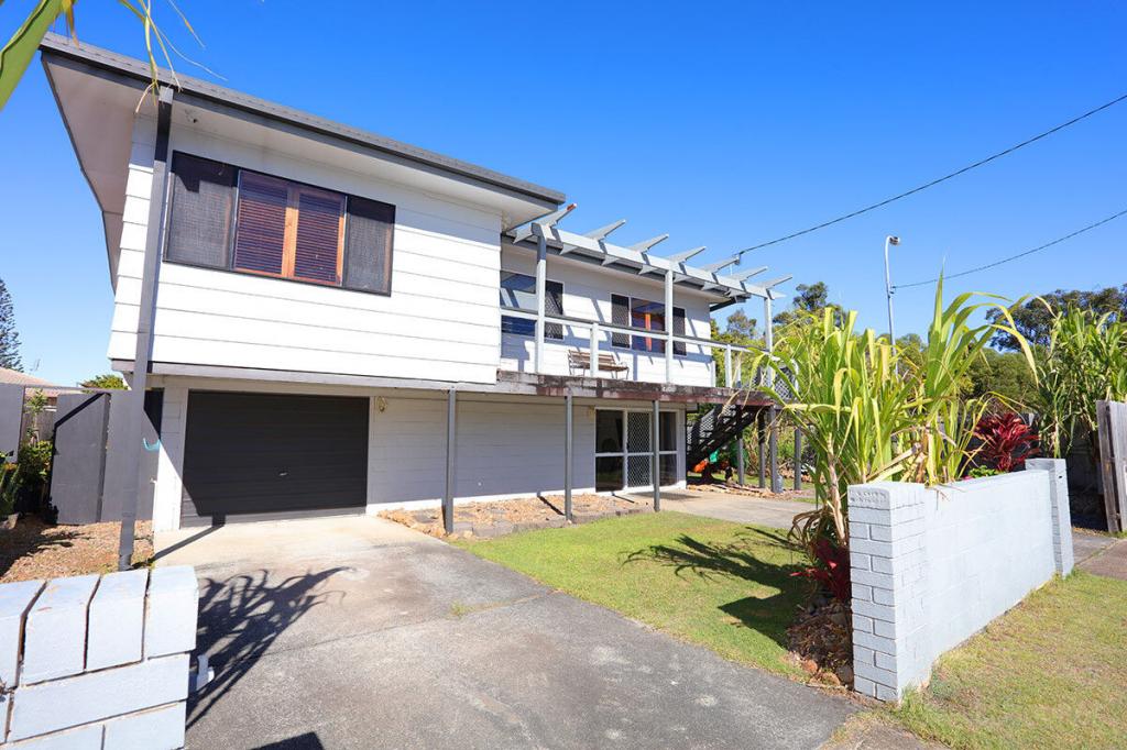 84 Poinsettia Ave, Runaway Bay, QLD 4216