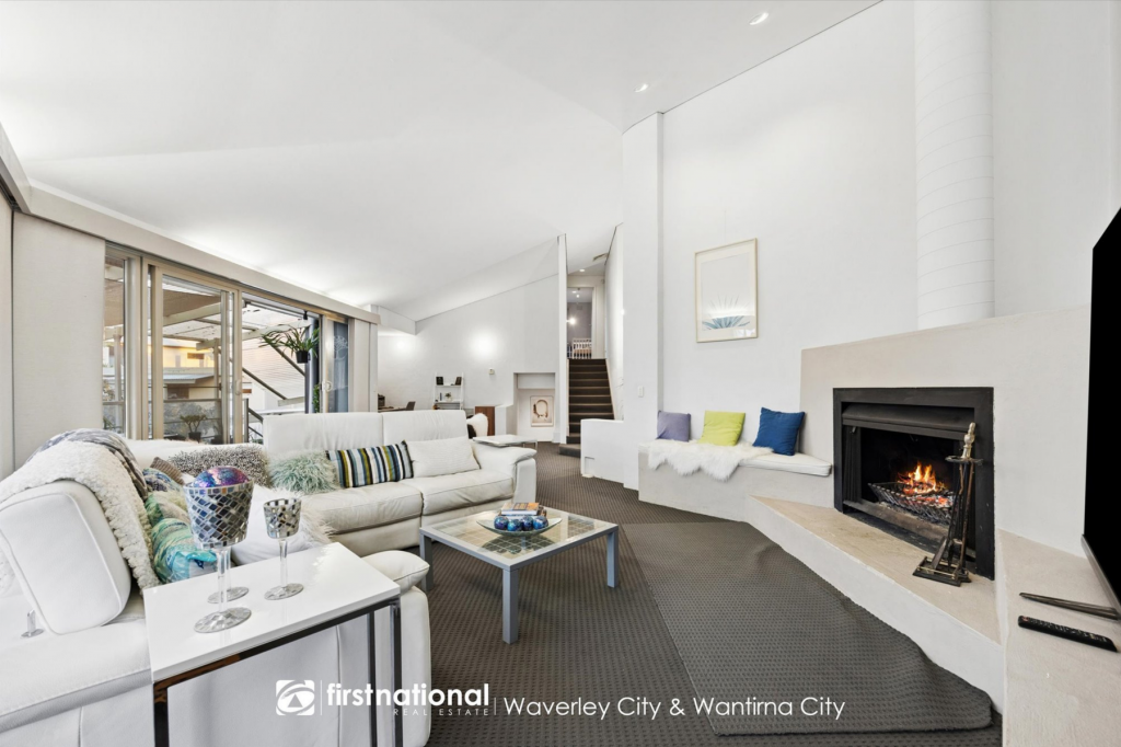 5 Tiki Ct, Wheelers Hill, VIC 3150