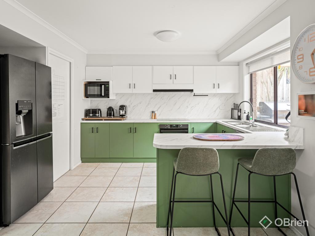 28 Earnshaw Dr, Carrum Downs, VIC 3201