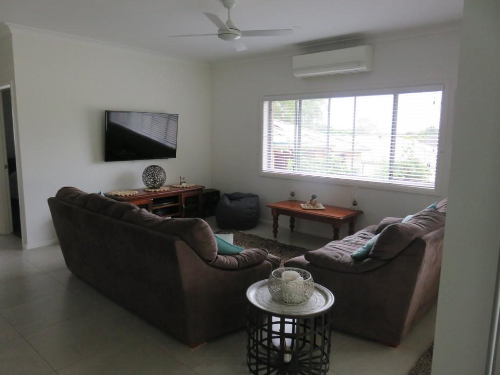 1 Racemosa Cct, South West Rocks, NSW 2431