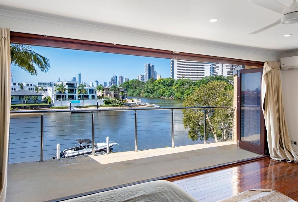 3/23 Hooker Bvd, Broadbeach Waters, QLD 4218