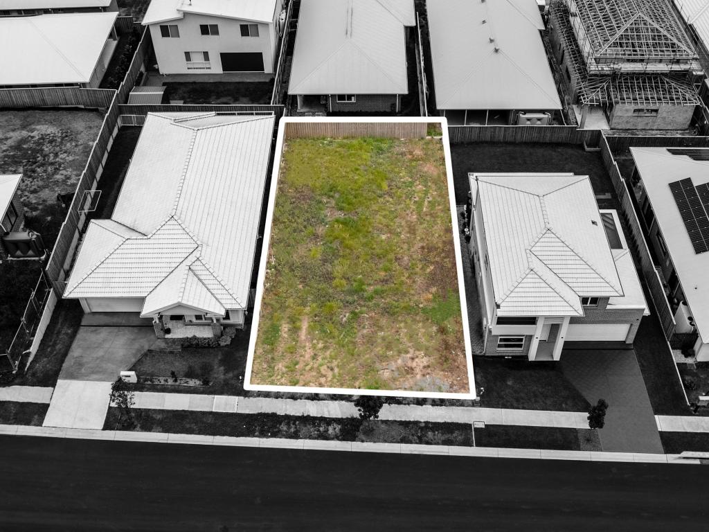 31 Carbine St, Menangle Park, NSW 2563