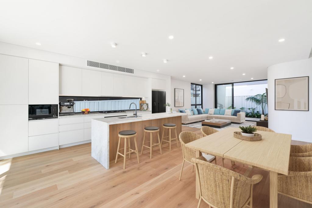 51 Saunders Bay Rd, Caringbah South, NSW 2229