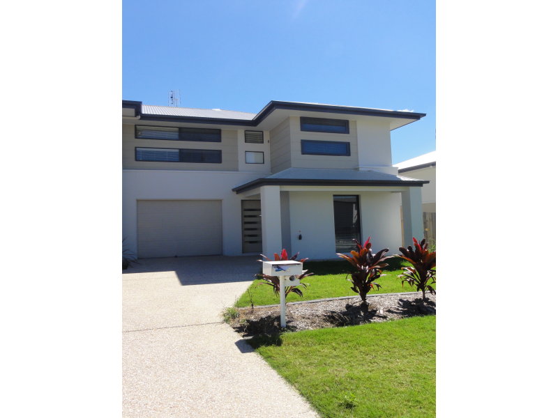 2/12 Gumtree Cres, Upper Coomera, QLD 4209